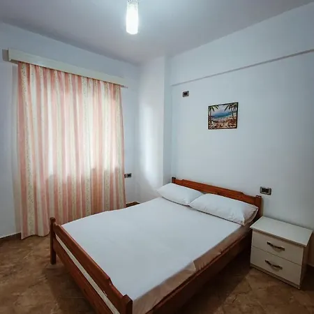 El Rio Apartments Sarande Exterior photo