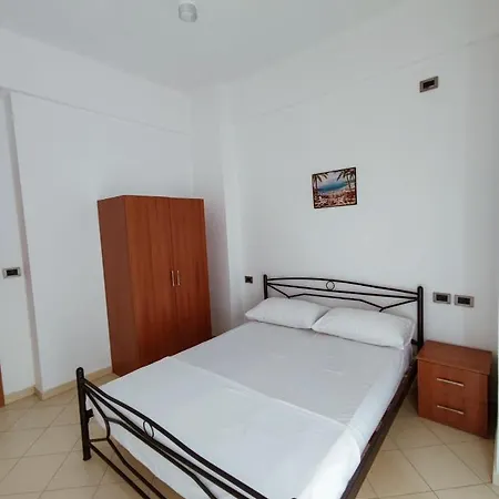 El Rio Apartments Sarande Exterior photo