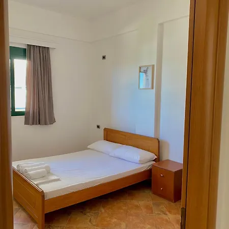 El Rio Apartments Sarande Exterior photo