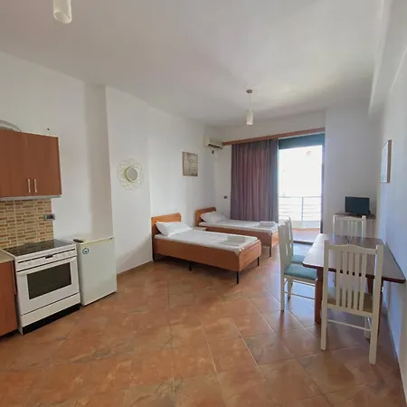 El Rio Apartments Sarande Exterior photo