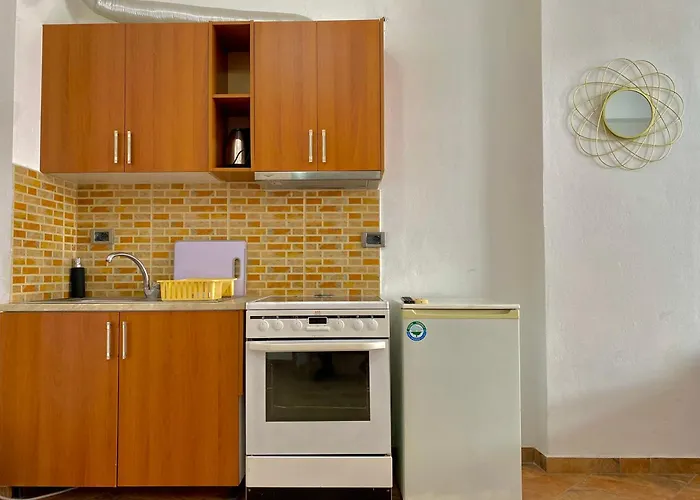 El Rio Apartments