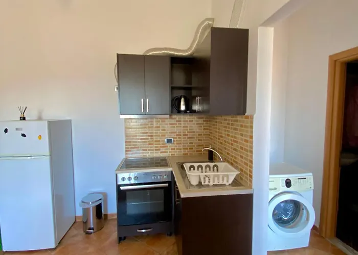 El Rio Apartments