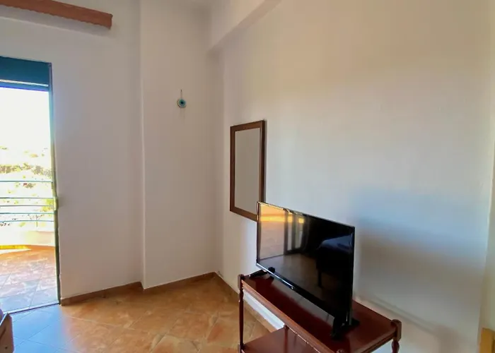 El Rio Apartments